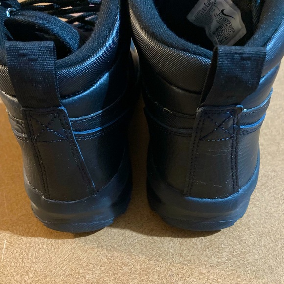 Nike boots 🥾 - Picture 4 of 7